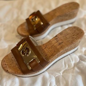 Michael Kors Platform Sandal Size 6.5